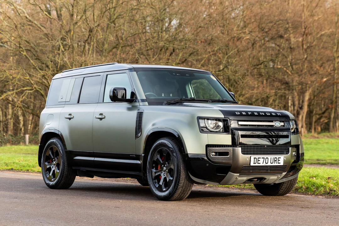 2020 Land Rover Defender L663 - Image 2 of 31