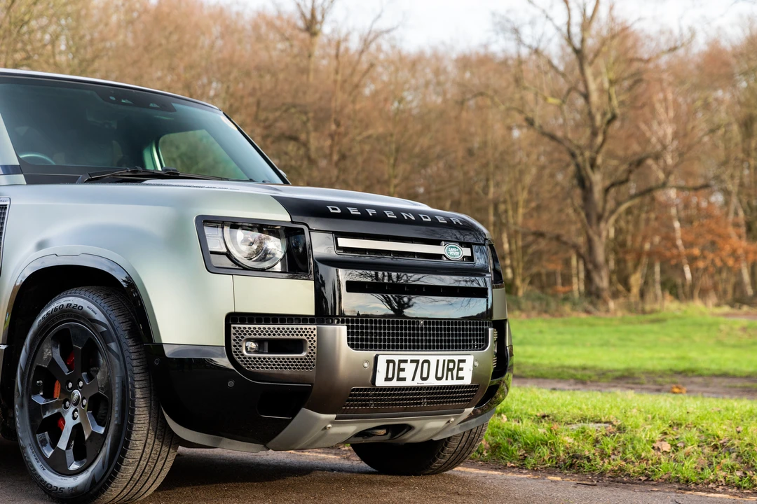 2020 Land Rover Defender L663 - Image 26 of 31