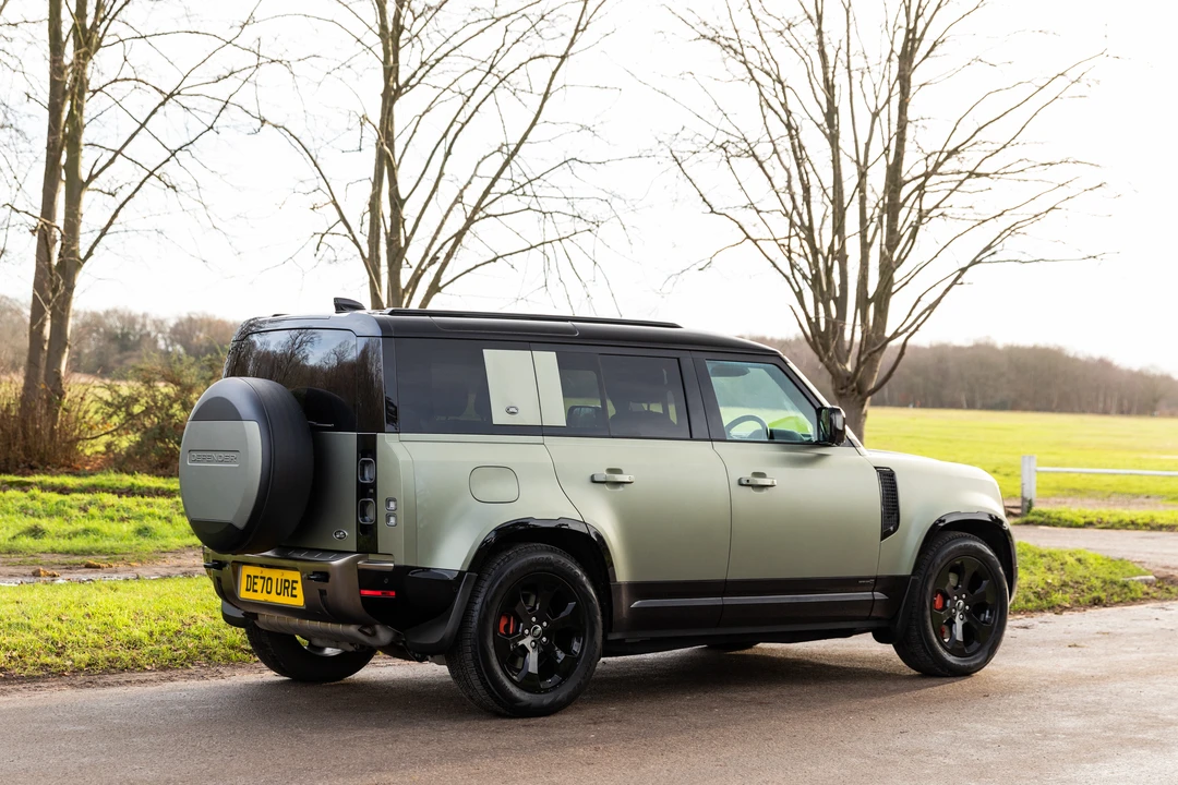 2020 Land Rover Defender L663 - Image 8 of 31