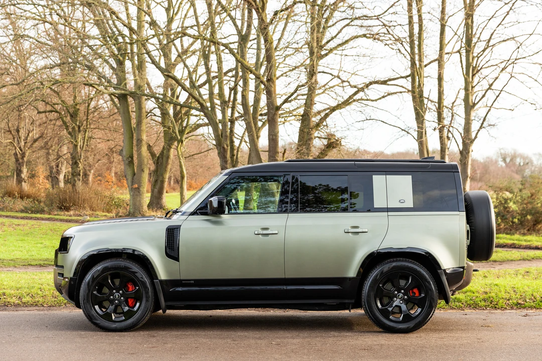 2020 Land Rover Defender L663 - Image 18 of 31