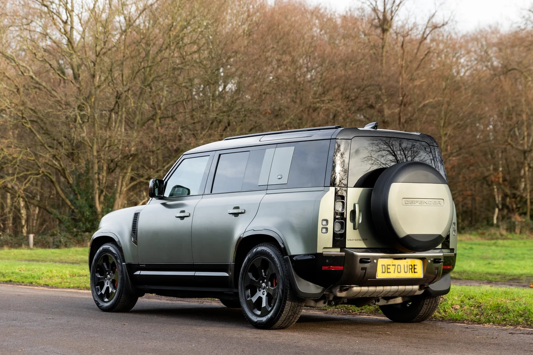 2020 Land Rover Defender L663 - Image 14 of 31