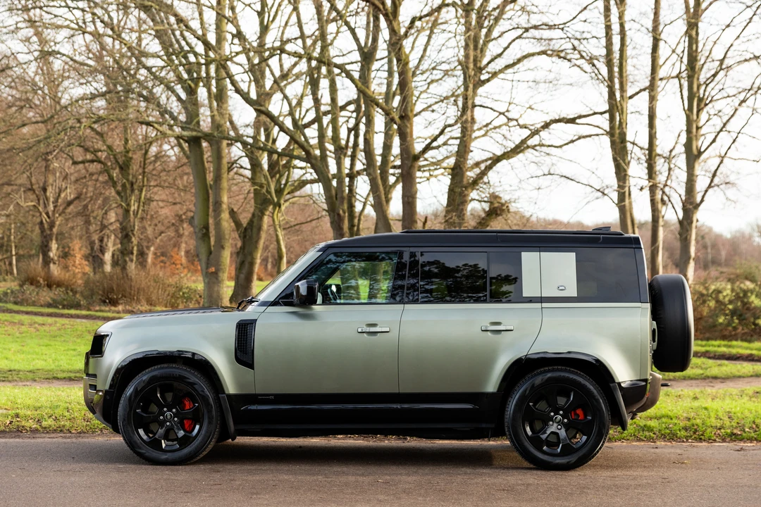 2020 Land Rover Defender L663 - Image 5 of 31