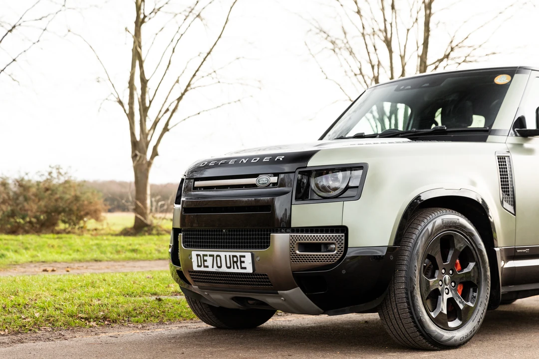 2020 Land Rover Defender L663 - Image 19 of 31
