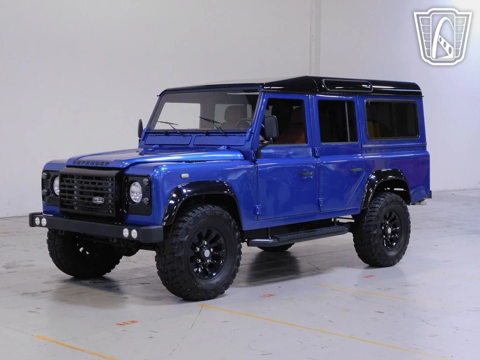 2020 Land Rover Defender L663 - Image 3 of 12