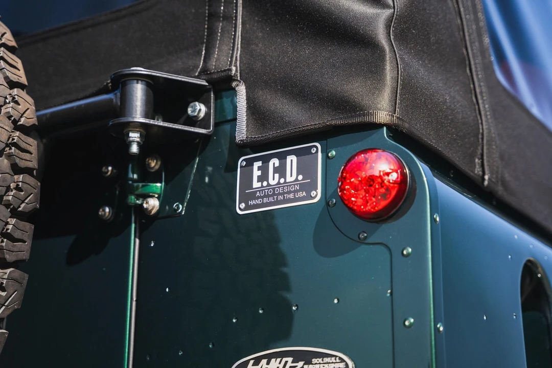 2020 Land Rover Defender L663 - Image 12 of 31
