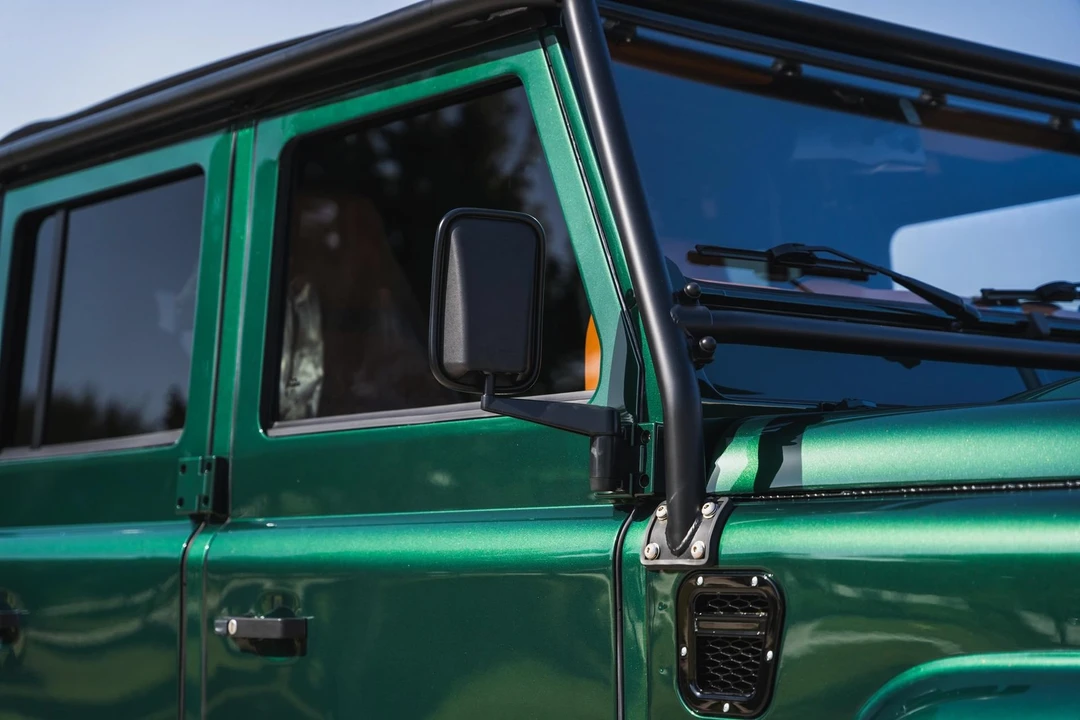 2020 Land Rover Defender L663 - Image 9 of 31