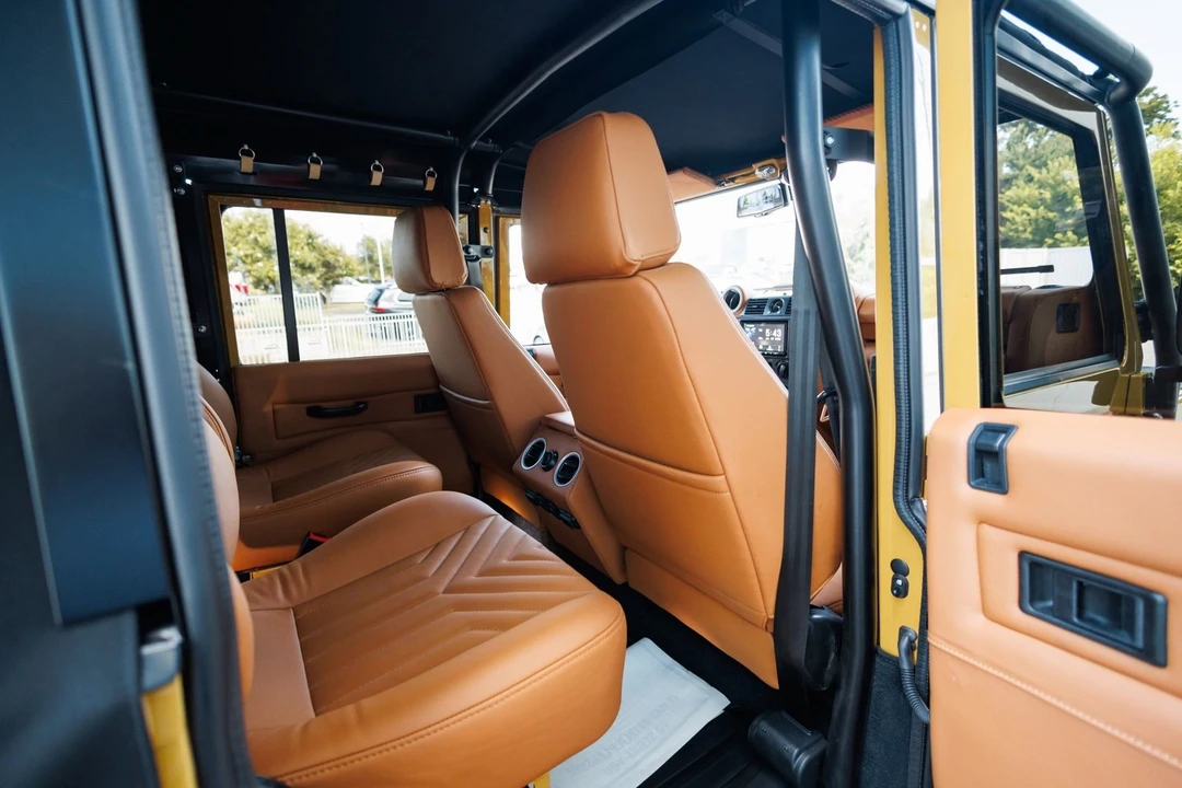 2020 Land Rover Defender L663 - Image 16 of 31