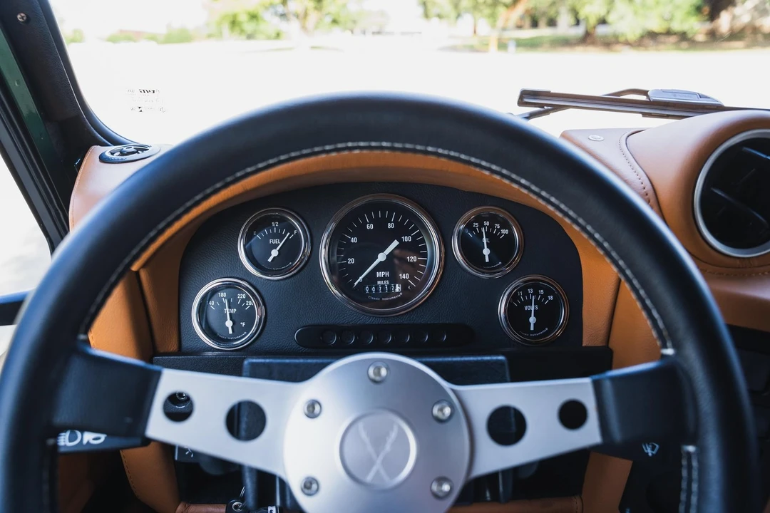 2020 Land Rover Defender L663 - Image 24 of 31