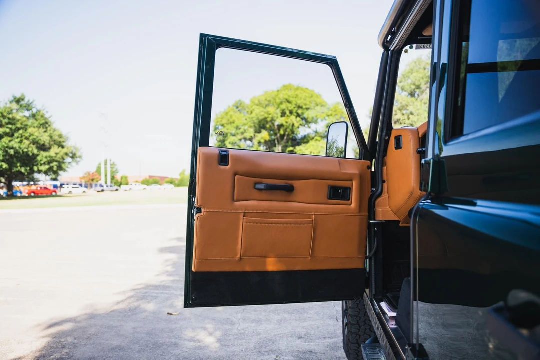 2020 Land Rover Defender L663 - Image 18 of 31