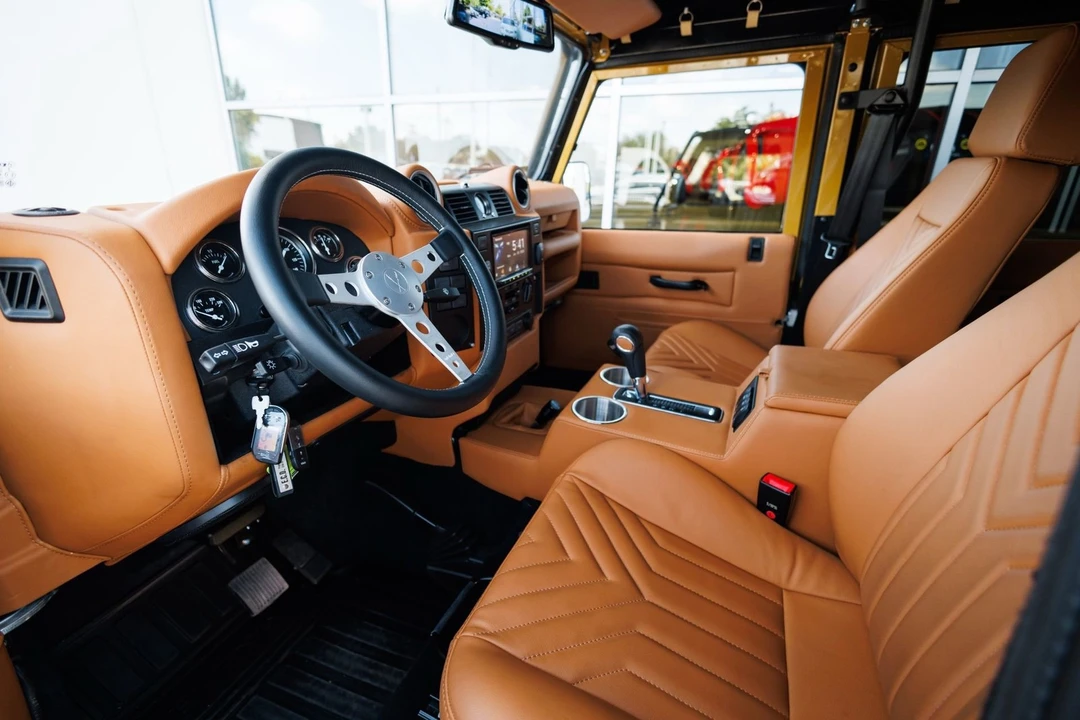 2020 Land Rover Defender 110 - Image 4 of 31