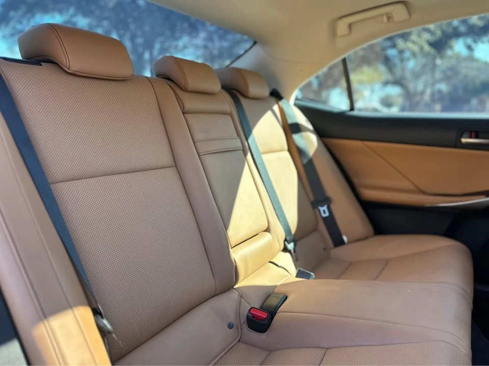 2020 Lexus IS 3rd Gen - Image 6 of 9
