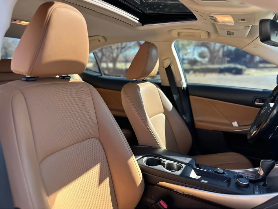 2020 Lexus IS 3rd Gen - Image 7 of 9