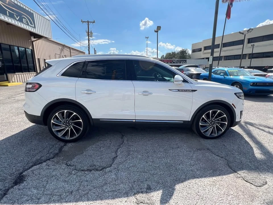 2020 Lincoln Nautilus - Image 3 of 5