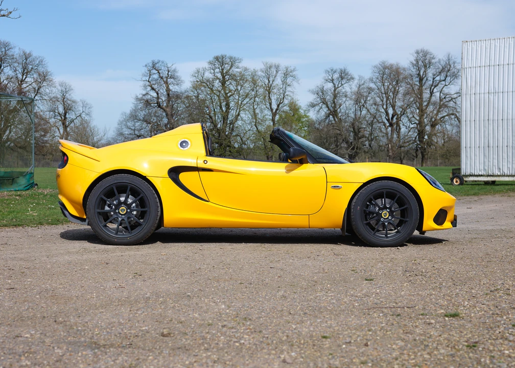 2020 Lotus Elise Series 3 - Image 15 of 31