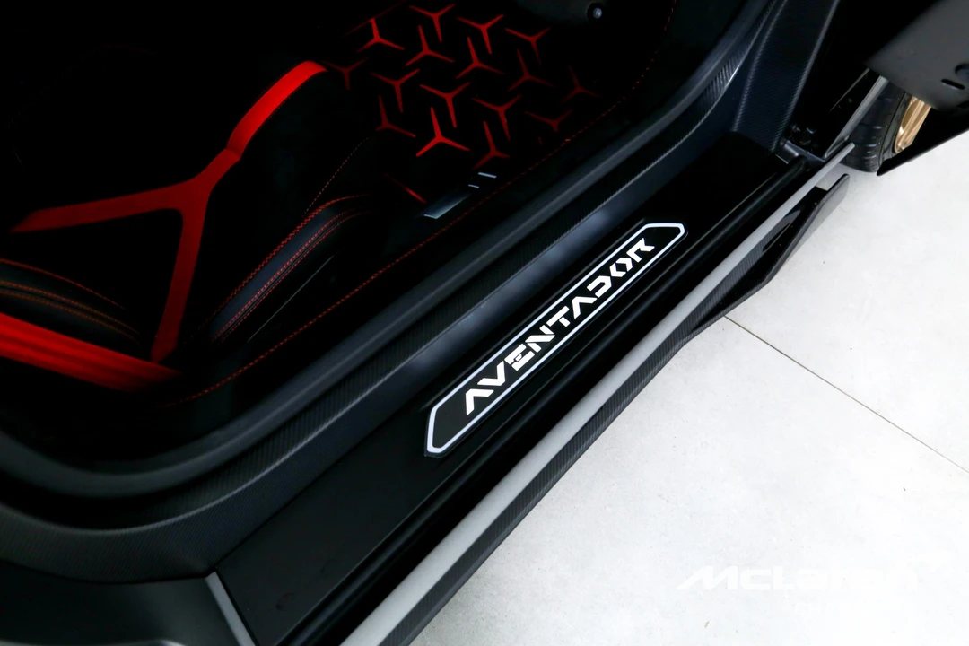 2020 Lamborghini Aventador SVJ LP770-4 - Image 22 of 31
