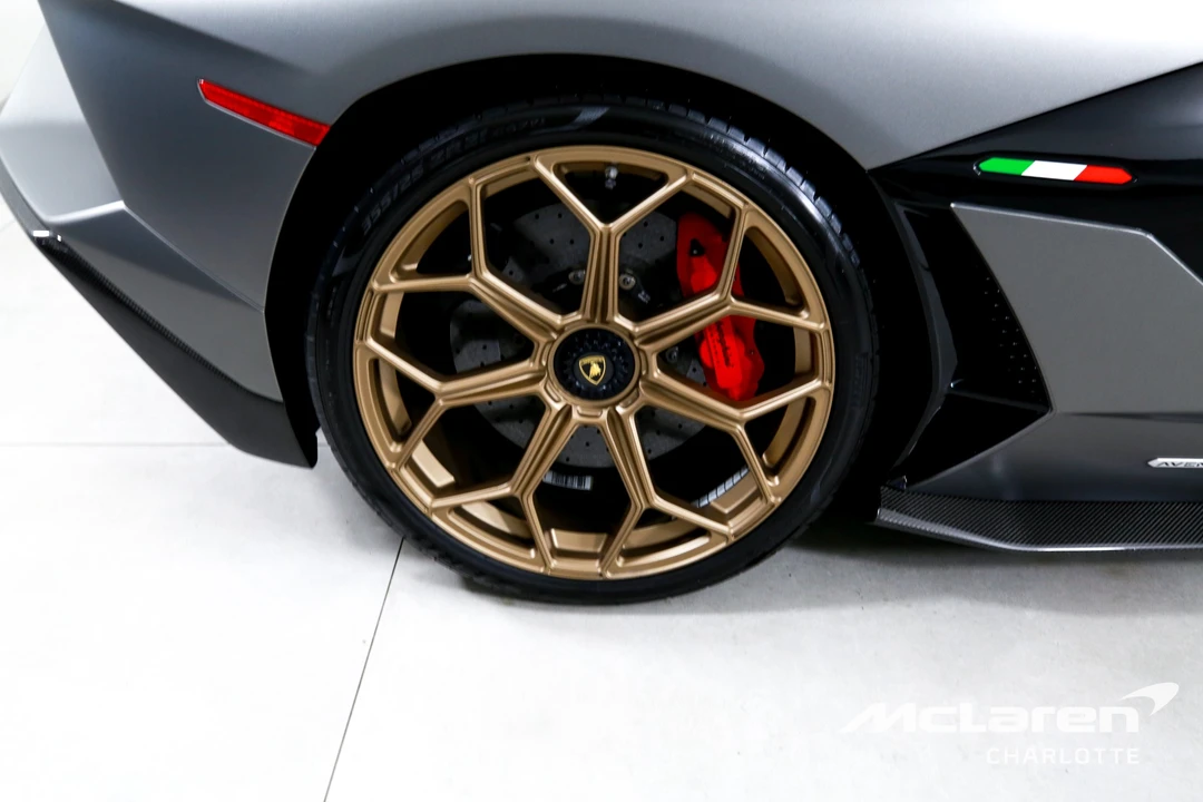 2020 Lamborghini Aventador SVJ LP770-4 - Image 27 of 31