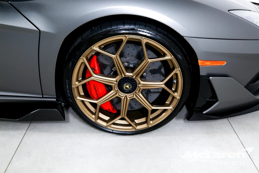 2020 Lamborghini Aventador SVJ LP770-4 - Image 28 of 31