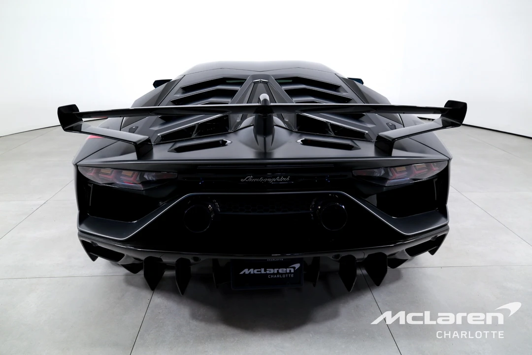 2020 Lamborghini Aventador SVJ LP770-4 - Image 8 of 31