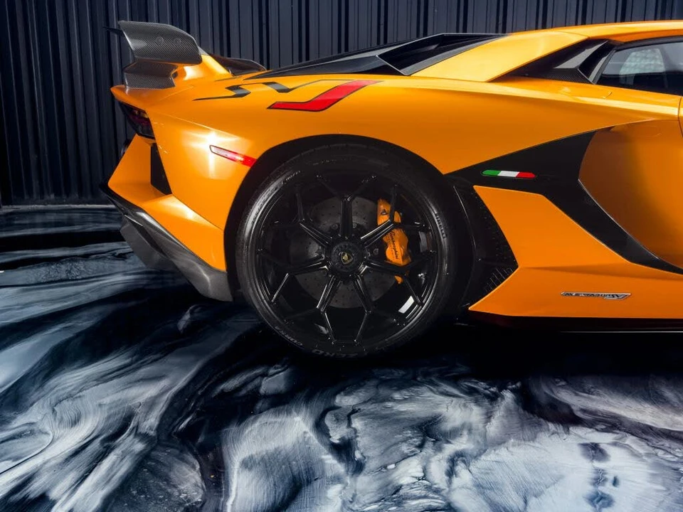 2020 Lamborghini Aventador SVJ LP770-4 - Image 10 of 28