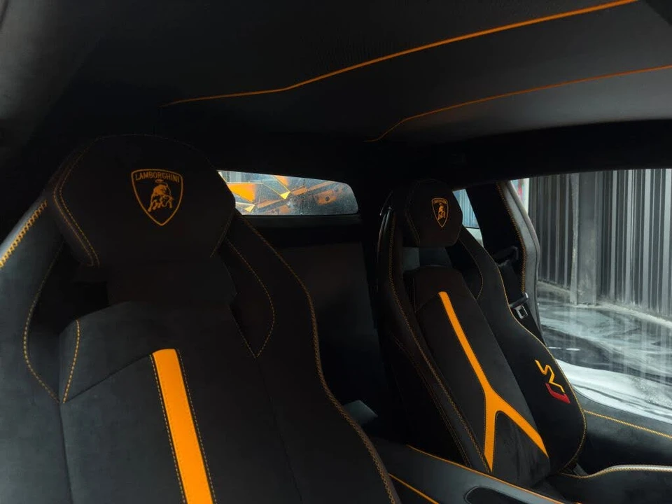 2020 Lamborghini Aventador SVJ LP770-4 - Image 23 of 28