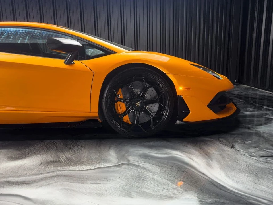 2020 Lamborghini Aventador SVJ LP770-4 - Image 11 of 28
