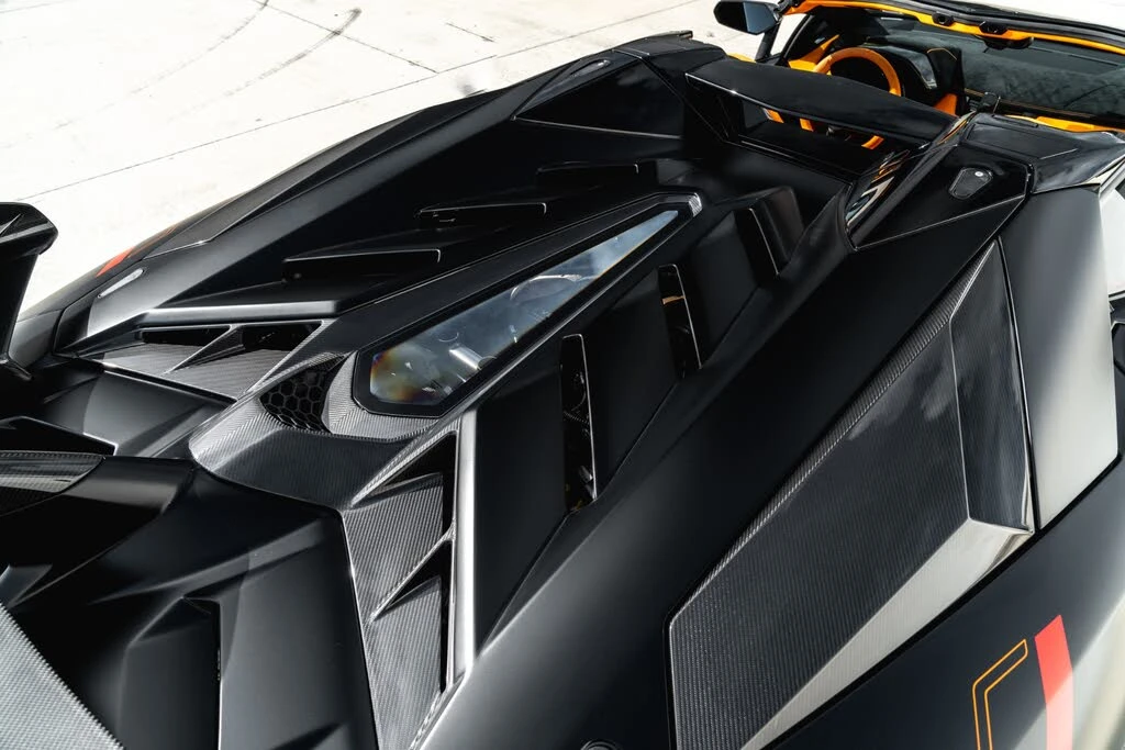 2020 Lamborghini Aventador SVJ LP770-4 - Image 26 of 31
