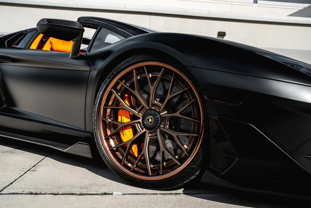 2020 Lamborghini Aventador SVJ LP770-4 - Image 6 of 31