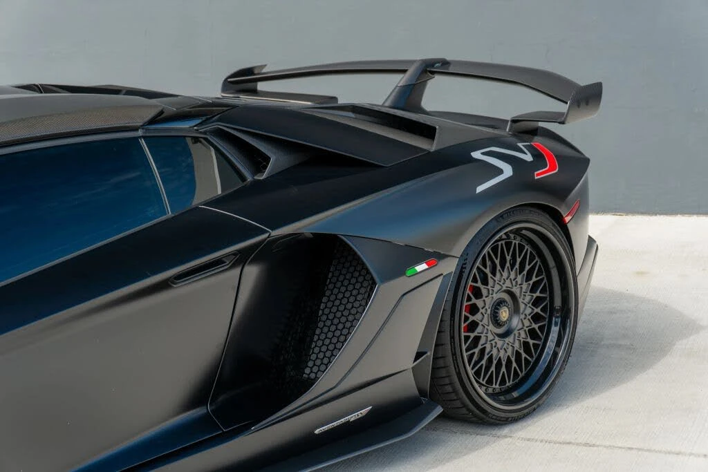 2020 Lamborghini Aventador SVJ LP770-4 - Image 30 of 31