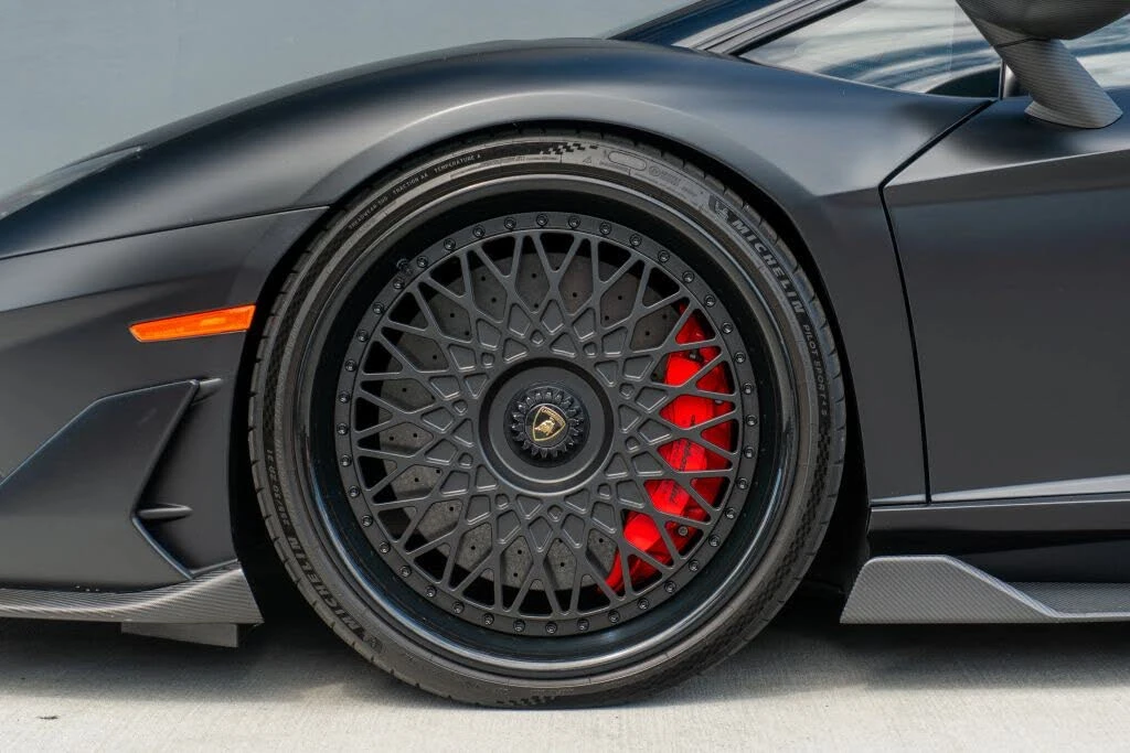 2020 Lamborghini Aventador SVJ LP770-4 - Image 22 of 31