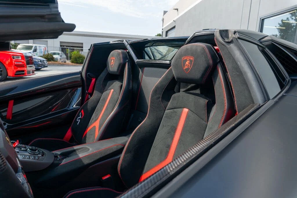 2020 Lamborghini Aventador SVJ LP770-4 - Image 17 of 31