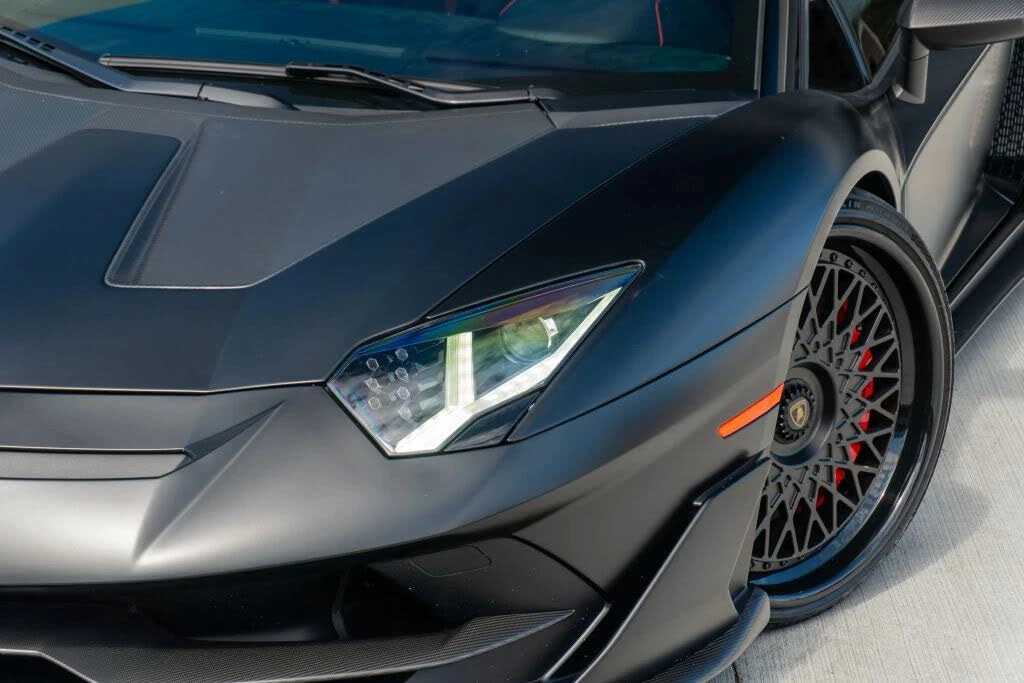 2020 Lamborghini Aventador SVJ LP770-4 - Image 28 of 31