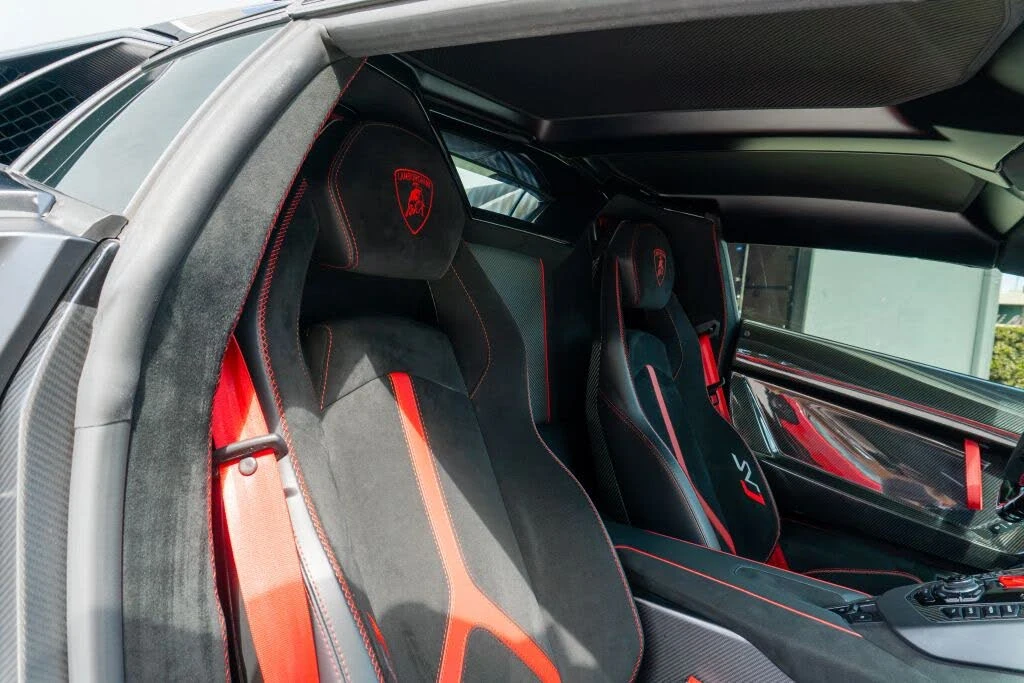 2020 Lamborghini Aventador SVJ LP770-4 - Image 15 of 31