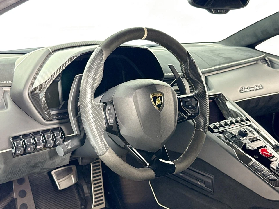 2020 Lamborghini Aventador SVJ LP770-4 Roadster - Image 18 of 31