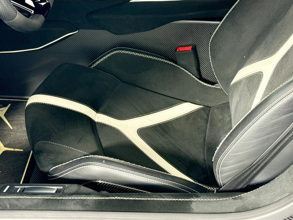 2020 Lamborghini Aventador SVJ LP770-4 Roadster - Image 27 of 31