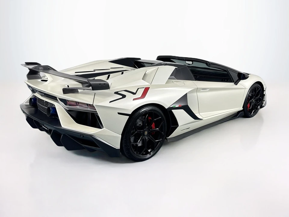 2020 Lamborghini Aventador SVJ LP770-4 Roadster - Image 2 of 31