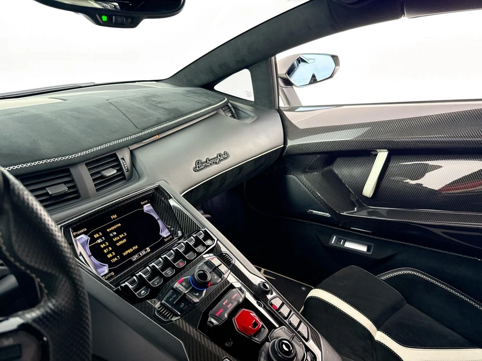 2020 Lamborghini Aventador SVJ LP770-4 Roadster - Image 30 of 31