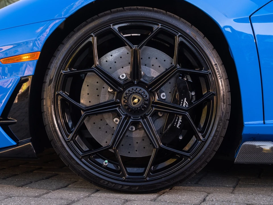2020 Lamborghini Aventador SVJ LP770-4 - Image 27 of 31