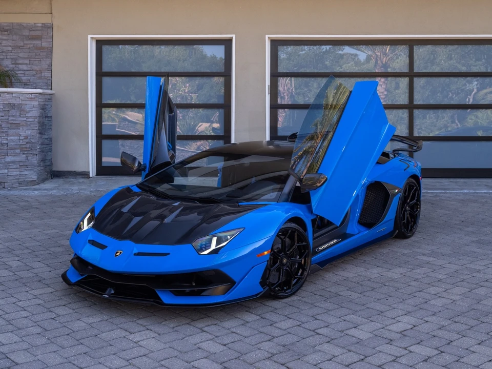 2020 Lamborghini Aventador SVJ LP770-4 - Image 2 of 31