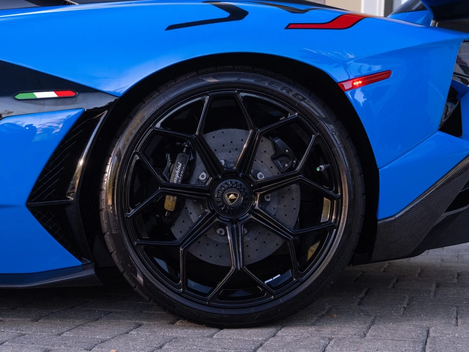 2020 Lamborghini Aventador SVJ LP770-4 - Image 26 of 31