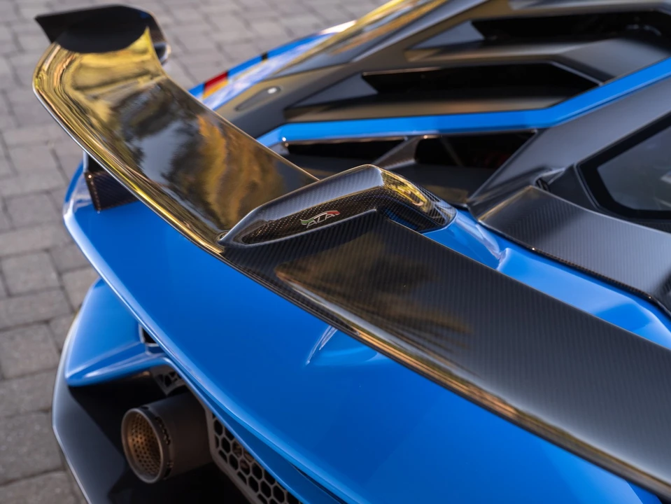2020 Lamborghini Aventador SVJ LP770-4 - Image 25 of 31