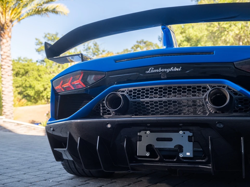 2020 Lamborghini Aventador SVJ LP770-4 - Image 20 of 31