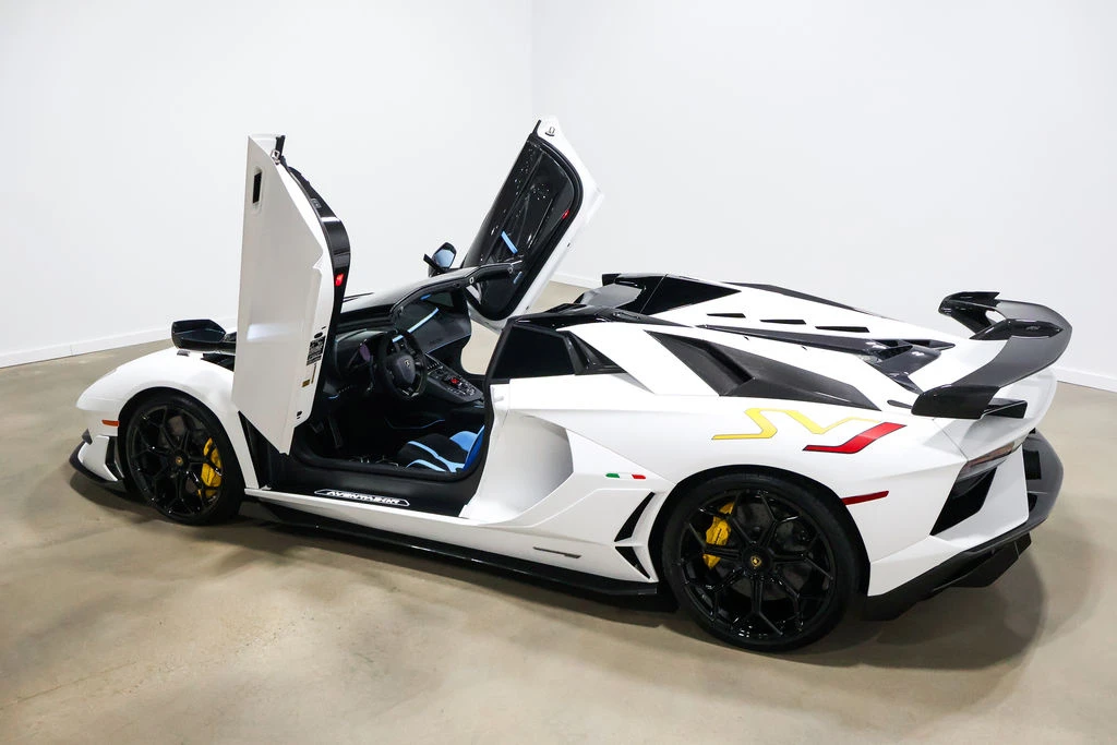 2020 Lamborghini Aventador SVJ LP770-4 Roadster - Image 26 of 31