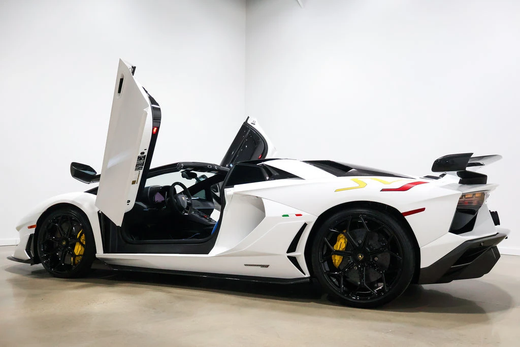2020 Lamborghini Aventador SVJ LP770-4 Roadster - Image 23 of 31