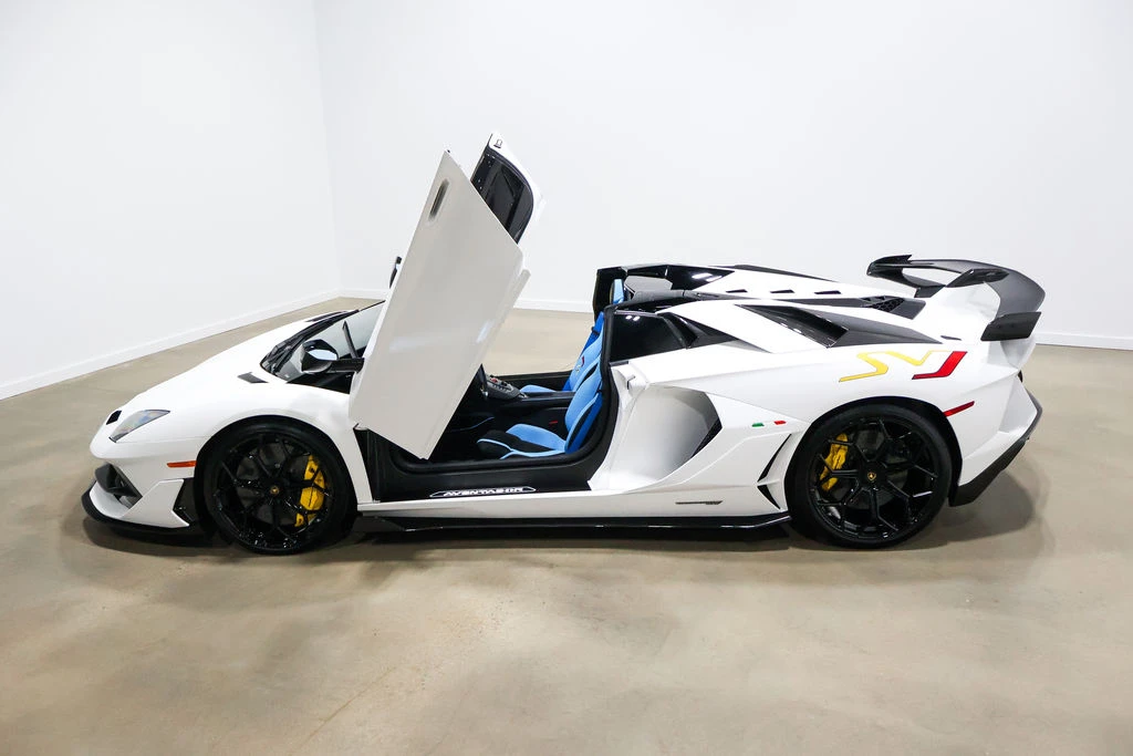 2020 Lamborghini Aventador SVJ LP770-4 Roadster - Image 20 of 31