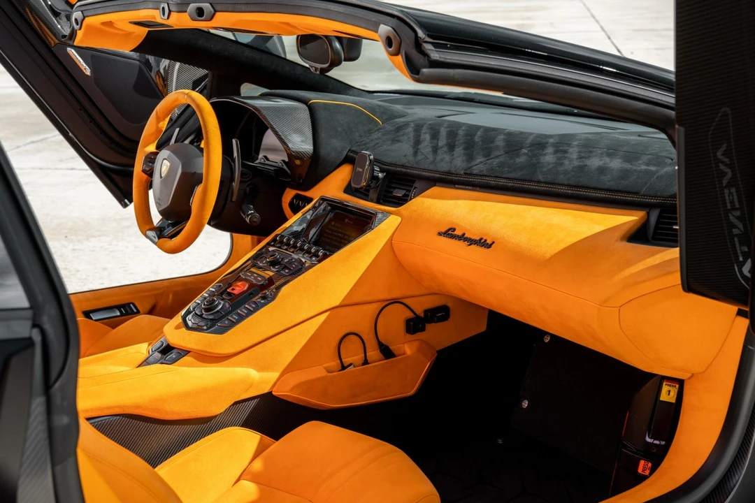 2020 Lamborghini Aventador SVJ LP770-4 - Image 2 of 31