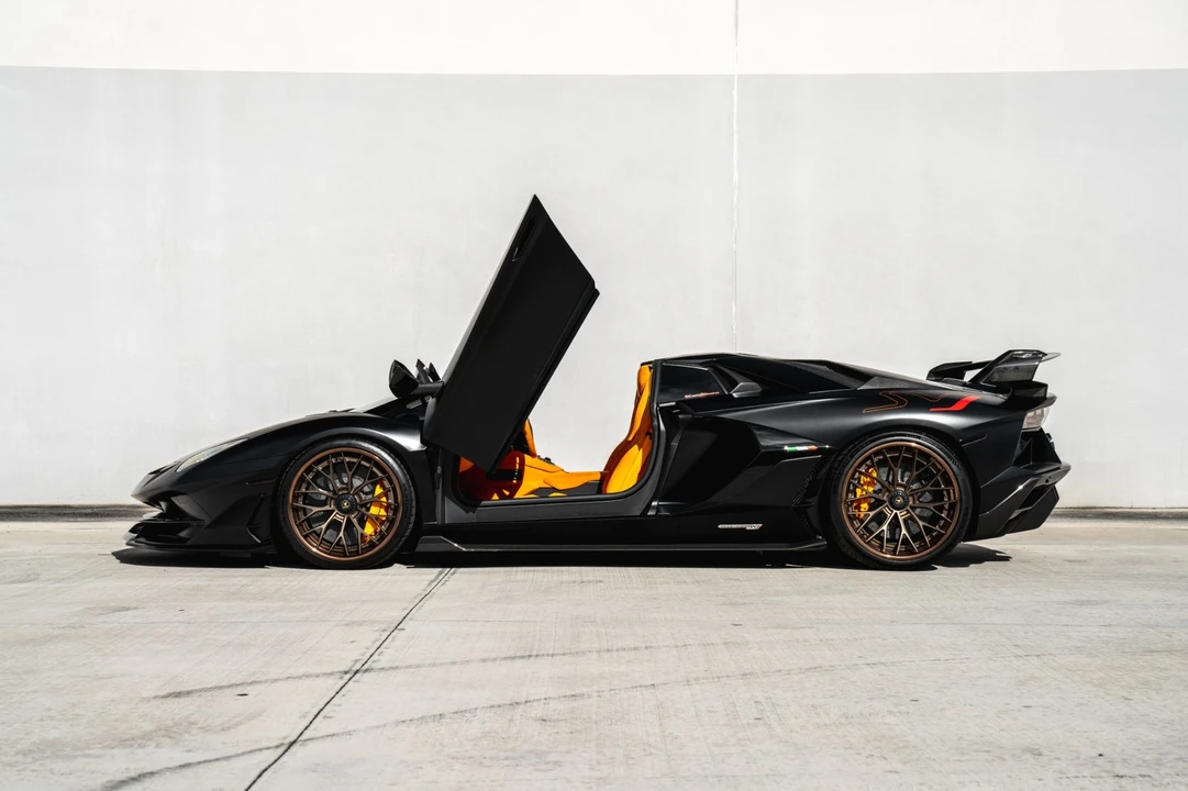 2020 Lamborghini Aventador SVJ LP770-4 - Image 19 of 31