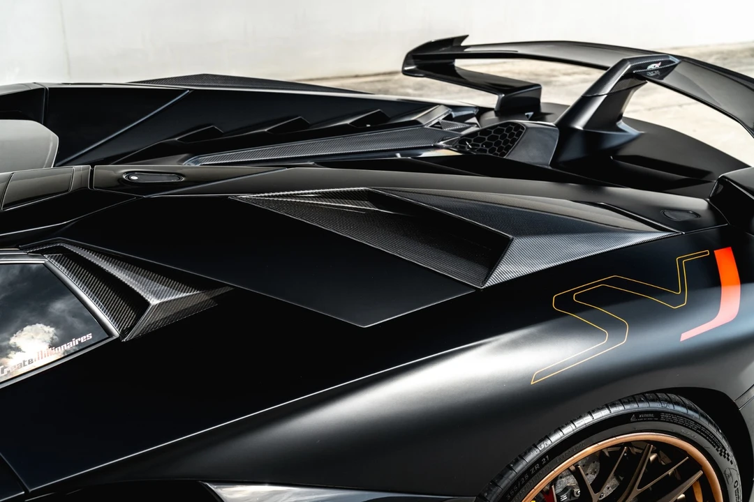 2020 Lamborghini Aventador SVJ LP770-4 - Image 24 of 31
