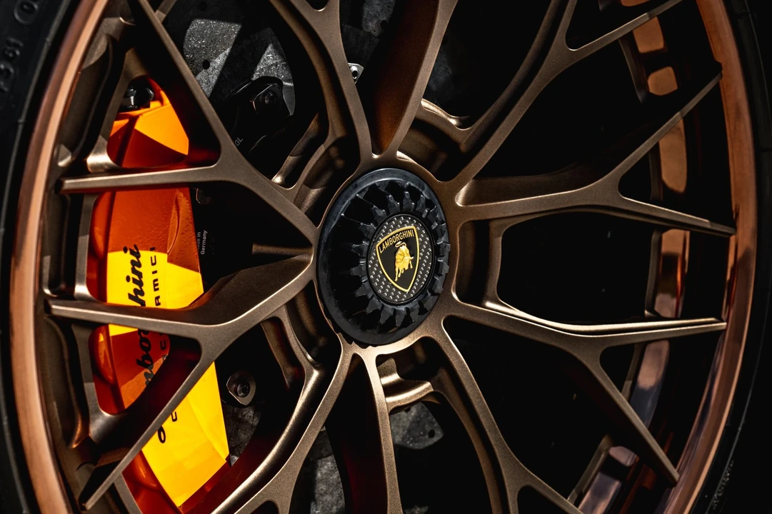 2020 Lamborghini Aventador SVJ LP770-4 - Image 30 of 31
