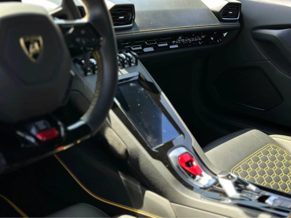 2020 Lamborghini Huracan - Image 11 of 11