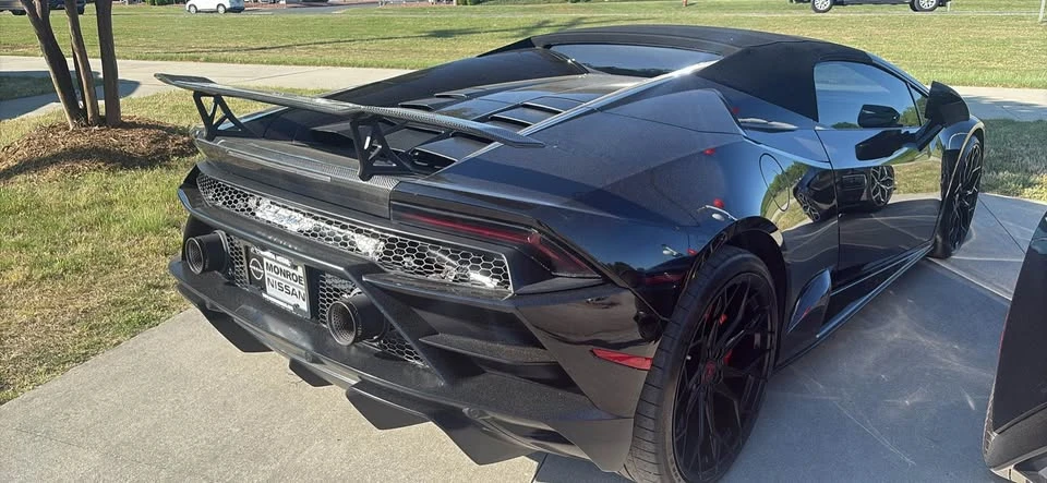 2020 Lamborghini Huracan - Image 5 of 6